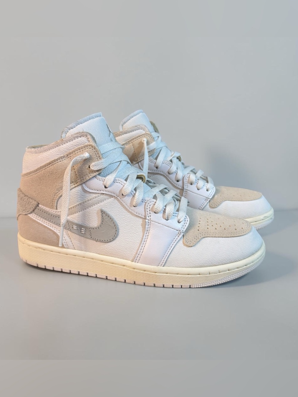 Air Jordan 1 Mid SE Craft Inside Out White Phantom Grey Sneakers